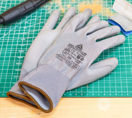 PU Nitrile Coated Anti slip, Wear-resistant, Oil resistant, and Cold resistant Labor Gloves
